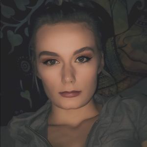 Meet your Posher, Hanna